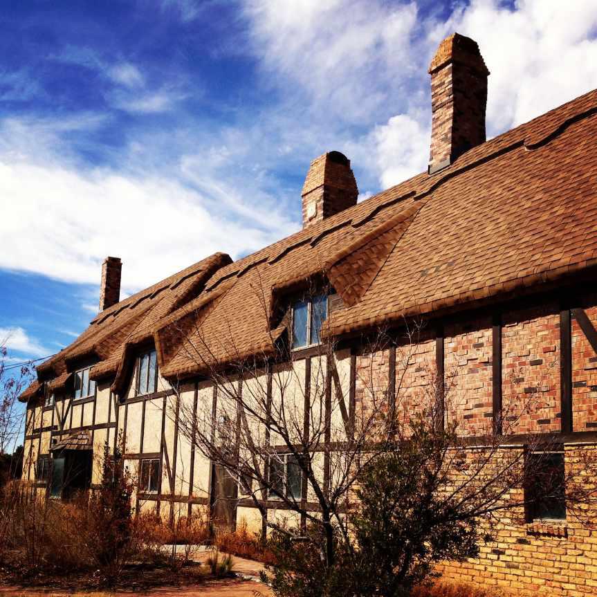 Anne Hathaway House and the Globe of the Great Southwest