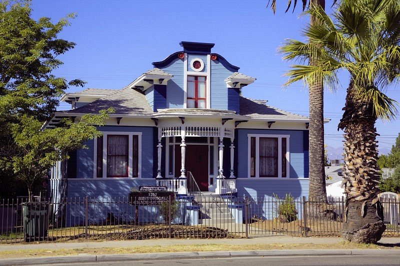 Historical Glass Museum