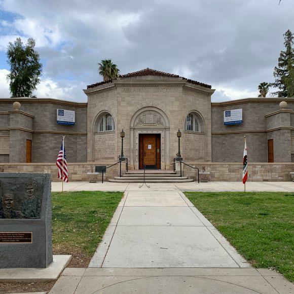 Lincoln Memorial Shrine