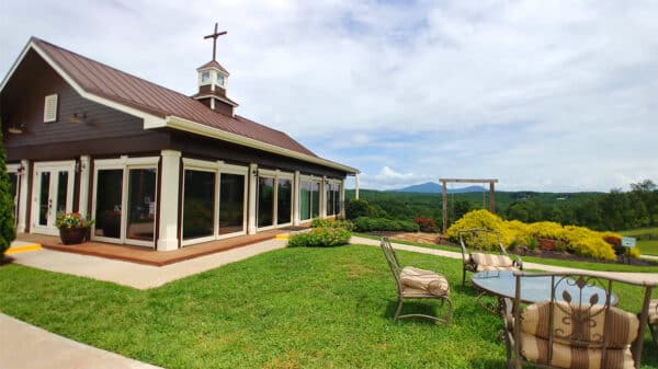 Cottage Vineyard & Winery